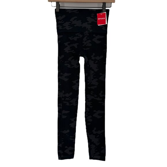SPANX Black Camo Leggings NWT - Picture 2 of 10